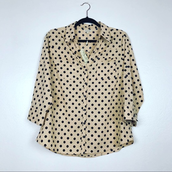 Antilia Femme Tops - 🧜🏻‍♀️NWT Antilia Femme Pink Polka Dot Buttoned